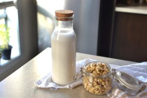 Cách làm sữa hạt điều tại nhà